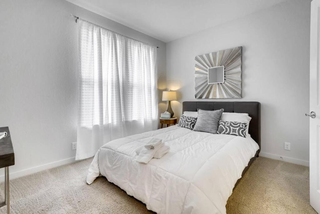 Gorgeous 4 Bed Home On St Mary'S - Minutes To Riverwalk/Pearl San Antonio Kültér fotó
