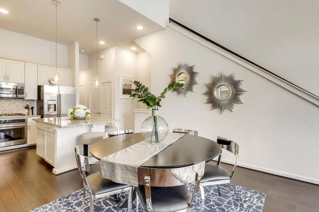 Gorgeous 4 Bed Home On St Mary'S - Minutes To Riverwalk/Pearl San Antonio Kültér fotó