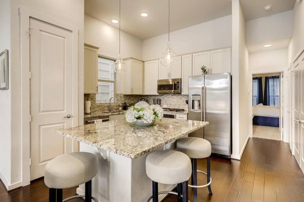 Gorgeous 4 Bed Home On St Mary'S - Minutes To Riverwalk/Pearl San Antonio Kültér fotó