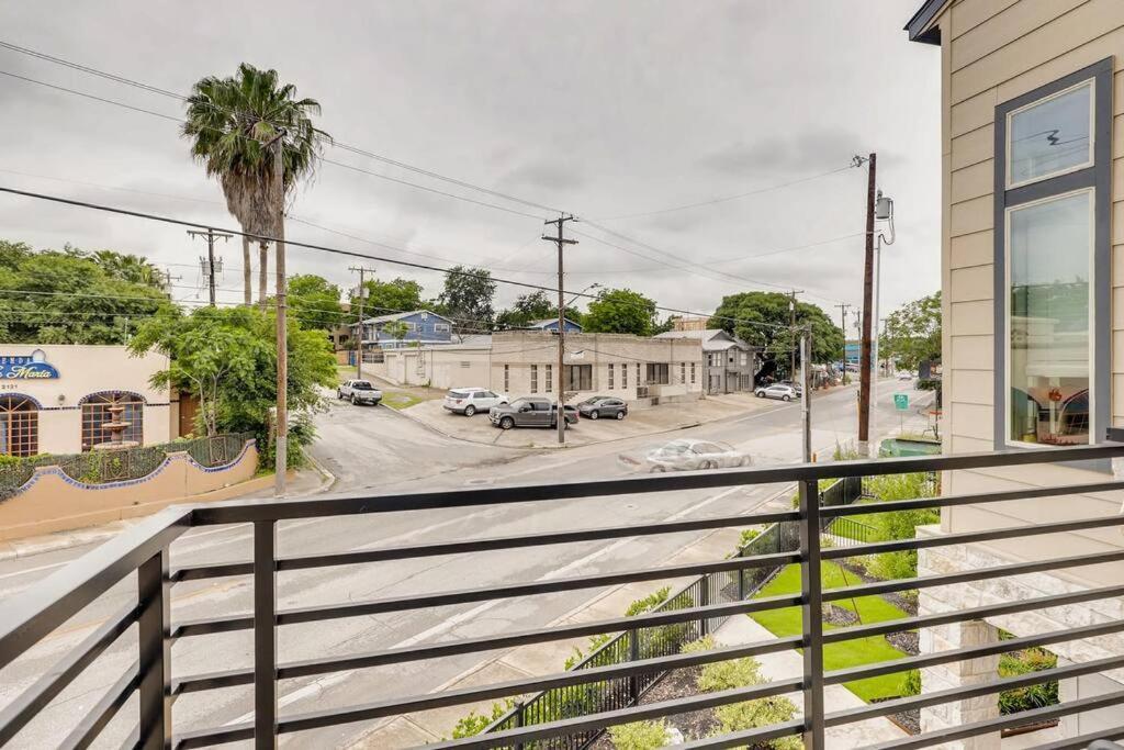Gorgeous 4 Bed Home On St Mary'S - Minutes To Riverwalk/Pearl San Antonio Kültér fotó