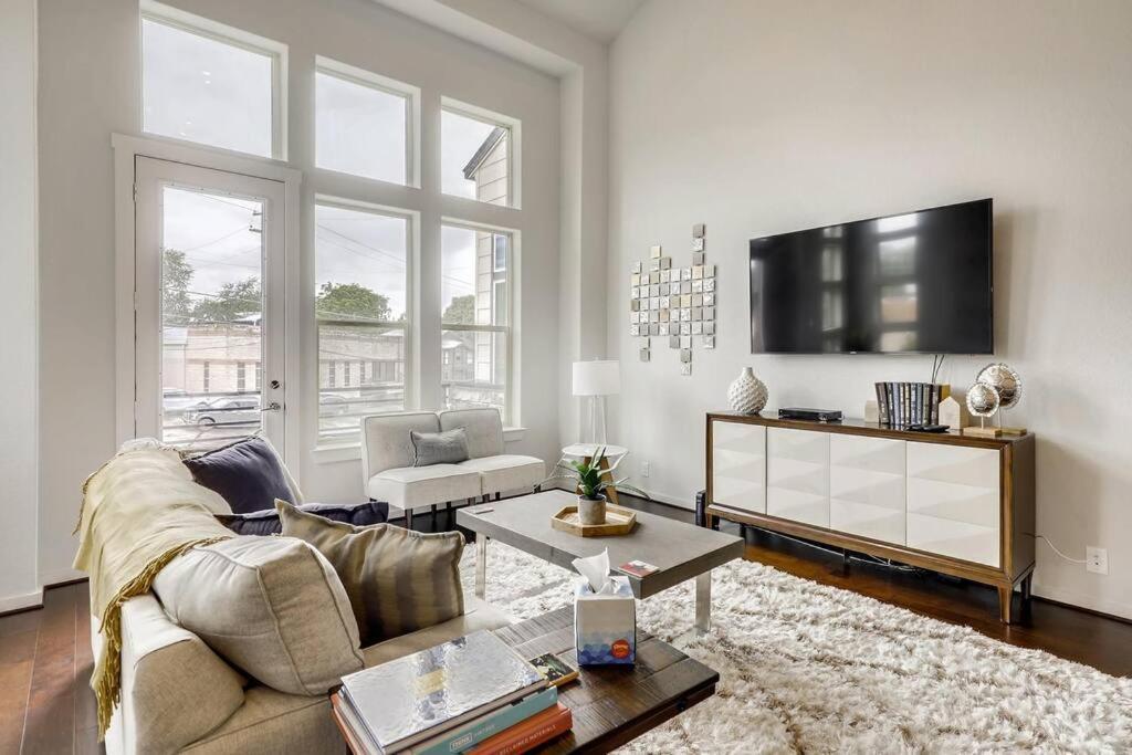 Gorgeous 4 Bed Home On St Mary'S - Minutes To Riverwalk/Pearl San Antonio Kültér fotó
